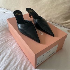 ACNE STUDIOS Pointed Toe Kitten Heel